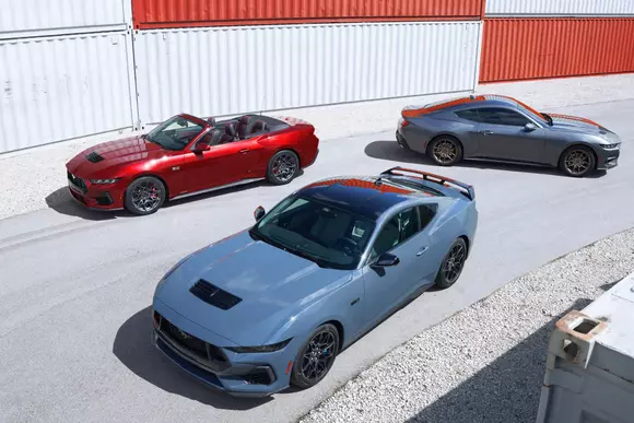 Noua generație Ford Mustang rămâne fidelă celor trei pedale