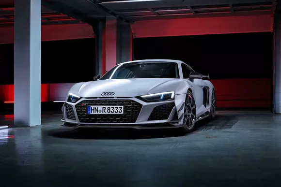 Sfârșitul lui Audi R8 este marcat de versiunea specială V10 GT RWD