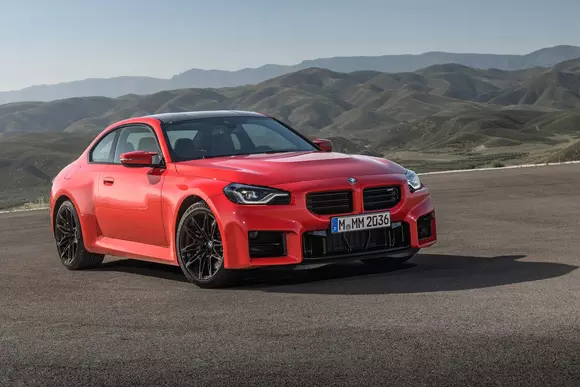 Punct culminant pentru aniversarea de 50 de ani a diviziei M: debut pentru BMW M2, un coupe GT cu configurație clasică!