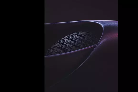 Teaser pentru P900: De Tomaso se pregătește pentru lansarea unui nou model