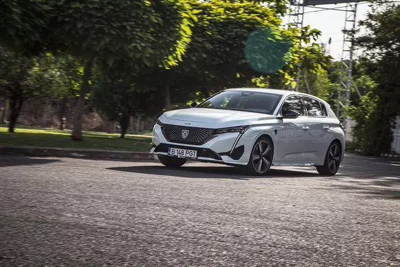 308 NUME VECHI, MAȘINĂ NOUĂ