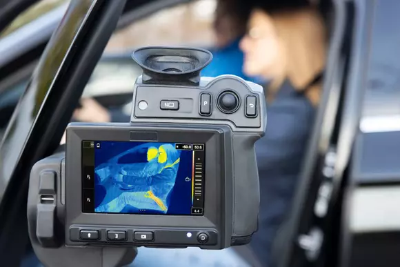 Centurile încălzite propuse de ZF vor ajuta la creșterea autonomiei mașinilor electrice