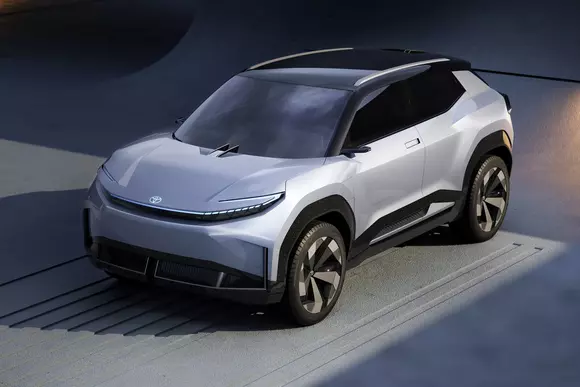 Pe fondul noutăților prezentate la Kenshiki 2023, Toyota Urban SUV Concept se detașează ca o piesă esențială a viitorului.