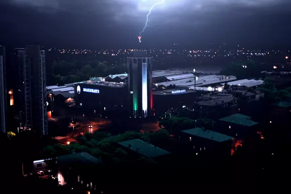 Întâmpinând viitorul mobilității electrice, Maserati implementează planul strategic ”100% Engineered and Made in Italy”.