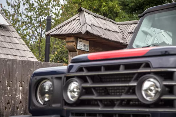 Namaste! And here we go - La Albastru și Origini cu INEOS Grenadier