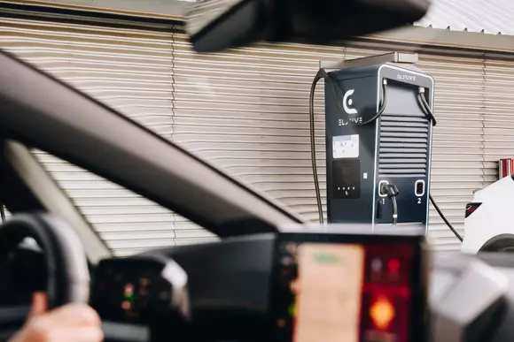 2024 va fi un an de expansiune amplă pentru rețeaua de alimentare electrică auto Eldrive, cu implicarea unor numeroase parteneriate.