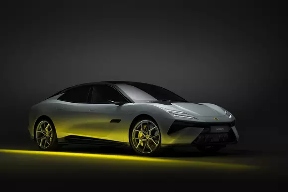 Sedanul hipersportiv cu propulsie electrică Lotus Emeya are acum și un preț oficial. S-au văzut și mai scumpe...