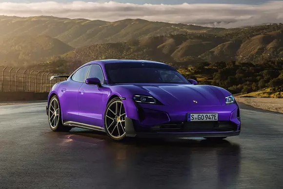 Noi recorduri pe tur la Nürburgring și la Laguna Seca. Semnat: Porsche Taycan Turbo GT/Weissach pack, mașină de serie.