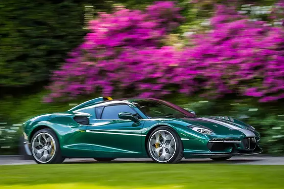 Italienii au cu ce: Touring Superleggera Arese RH95 va străluci în cadrul evenimentului 2024 Savile Row Concours de la Londra.