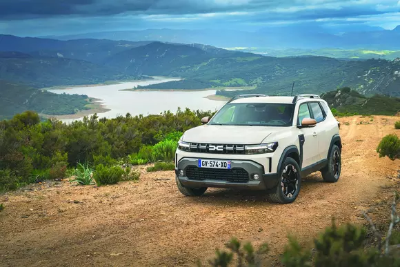 Duster of trust... SUV-ul cu platformă modernă și sistem 4x4 peste concurență