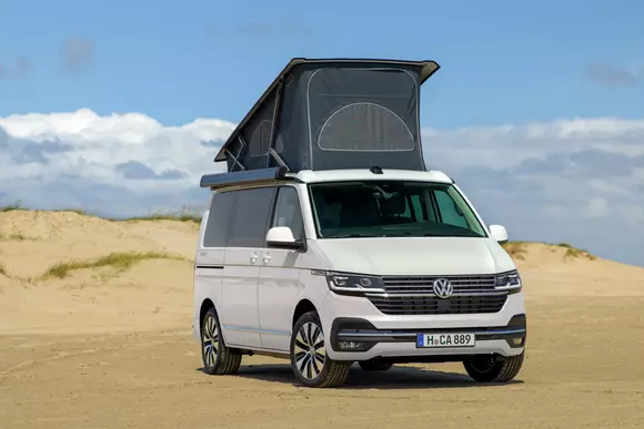 Ediție finală pentru legendarul camper VW T6.1 California înainte de lansarea iminentă a unei noi generații.