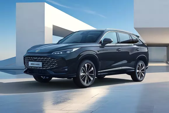 Generație nouă pentru SUV-urile compacte MG HS, iar prețul nu e nici pe departe singurul argument al automobilului.