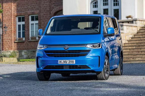 Debut pentru cea de-a șaptea generație a seriei Volkswagen Transporter/Caravelle la salonul 2024 IAA Transportation.