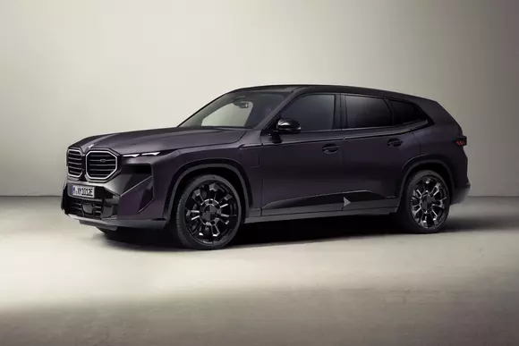 Personalizare semnată Kith pentru BMW XM: exclusivismul high-tech în ediție drastic limitată are cuvântul!