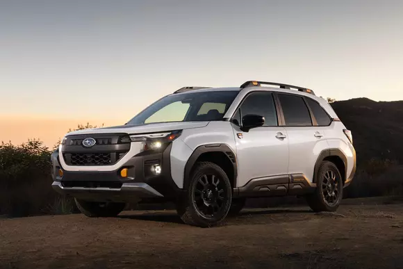 Tehnică în spiritul mărcii și polivalență serioasă. În plus, Subaru Forester Wilderness 2026 impresionează prin personalitate!