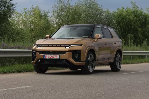 Pe trend, dar în stil propriu: KGM Actyon se face remarcat!