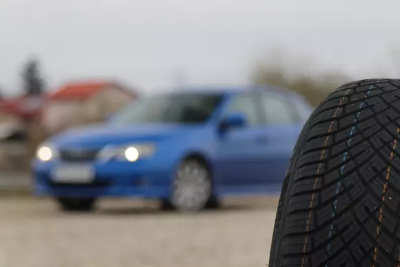 Pneul AllseasonContact 2, o propunere tentantă de la Continental. Cum face față, dacă insistăm mai tare?