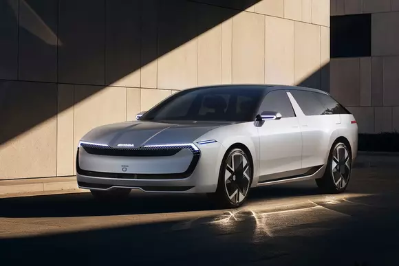 Viitorul se vrea a fi electric, practic și elegant. Sau, la fel de bine, putem să spunem: Skoda Vision O. Să o privim mai îndeaproape.