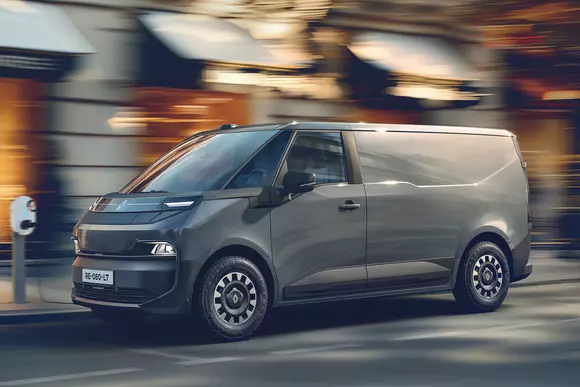 Este doar un vehicul comercial, însă ce bine arată! În plus, cifrele lui Renault Trafic E-Tech confirmă promisiunile designului