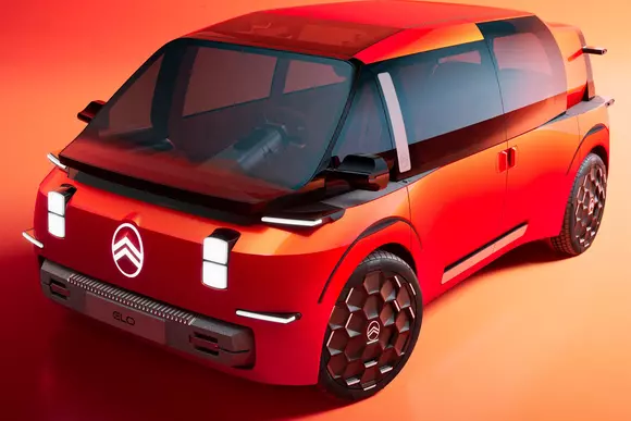 Ergonomie și modularitate de top, dar pe care Citroën ELO Concept le propune sub un design pe care l-am numi „tehno-rebel”