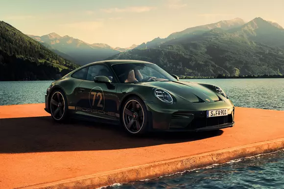 Ediție limitată Porsche 911 GT3 90 F. A. Porsche cu prilejul zilei de naștere a creatorului seriei 911, F. A. Porsche