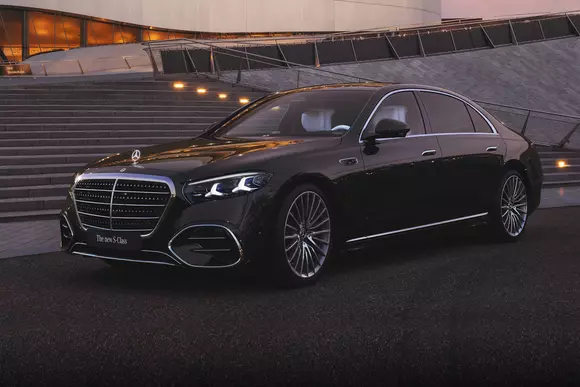 Oficial, automobilul a împlinit 140 de ani. Faceliftul amplu al seriei Mercedes-Benz S-Class este dedicat acestei aniversări