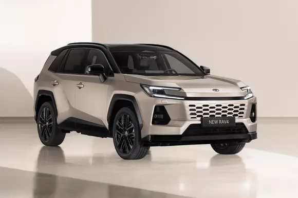 Ajunsă la cea de-a șasea generație, Toyota RAV4 continuă să promoveze tehnica avansată și versatilitatea
