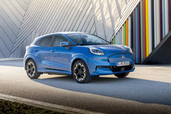 Optimizări și perfecționări ale dotării la Ford Puma Gen-E: autonomia, funcțiile de asistare și infotainment-ul au de câștigat