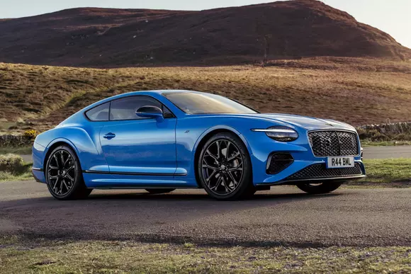 Cu viteza luxului: Bentley Continental GT S, tehnică avansată, definită fără rețineri în spiritul sportivității premium