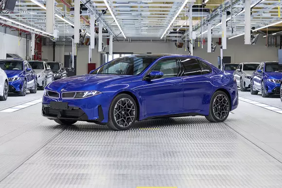 Ce înseamnă un debut de carieră bine pregătit: BMW i3 înregistrează deja o cerere dincolo de așteptări