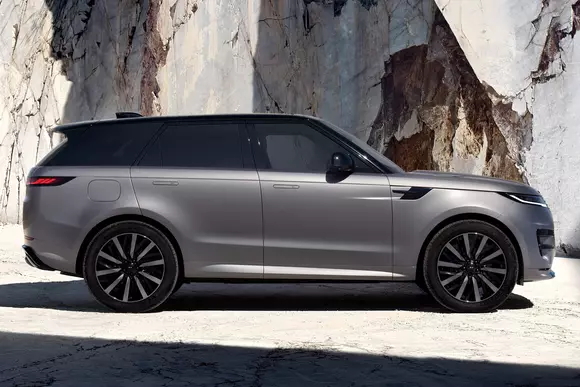 Dedicat performanței silențioase: Range Rover Sport Electric, rulare rafinată cu zero emisii pe orice teren
