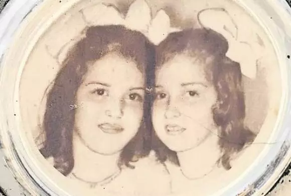 surori gemene oana zavoranu