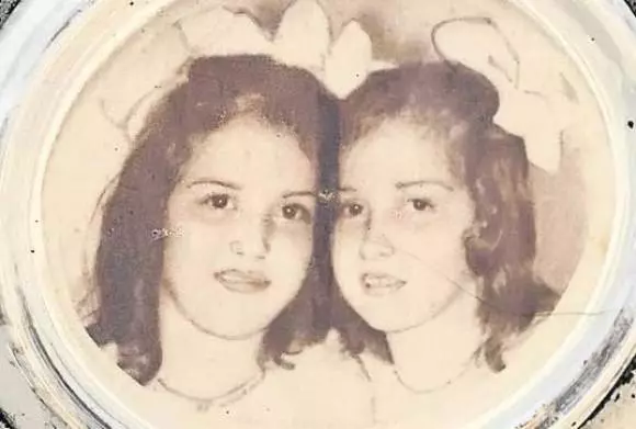 surori-gemene-oana-zavoranu