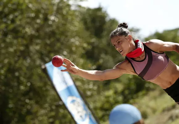 ana_pal_-_survivor_romania