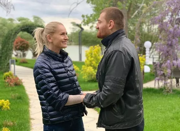 Cătălin şi Georgiana Moroşanu s-au cunoscut pe internet