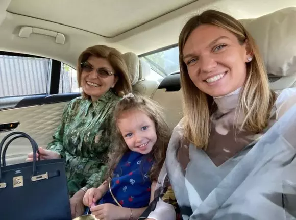 simona_halep_tania_si_mama
