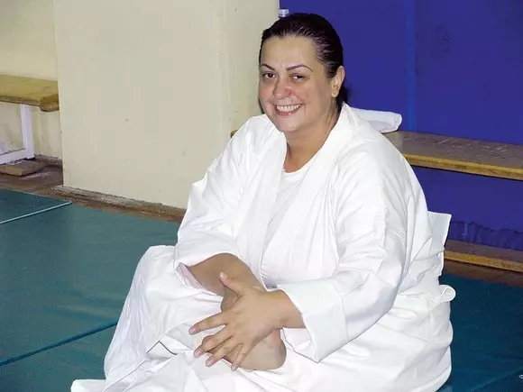 Monica ANghel inainte