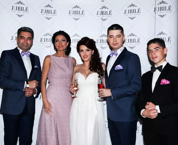 Marcel Toader şi Gabriela Cristea au fost naşii Dianei Bişinicu