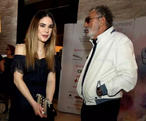 Tiriac si fiica sa, Ioana