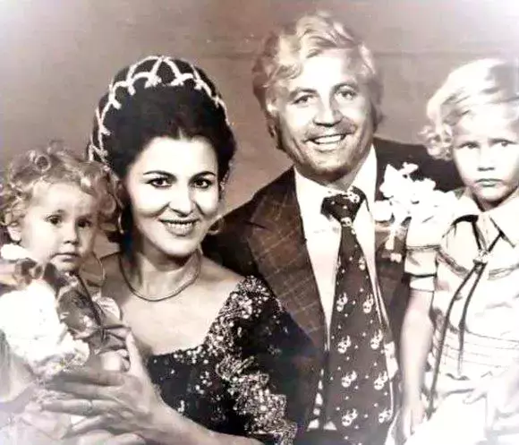 1Irina-Loghin-cu-sot-si-copii