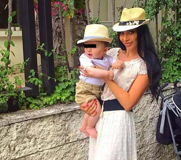 Andreea Podărescu are un băiețel