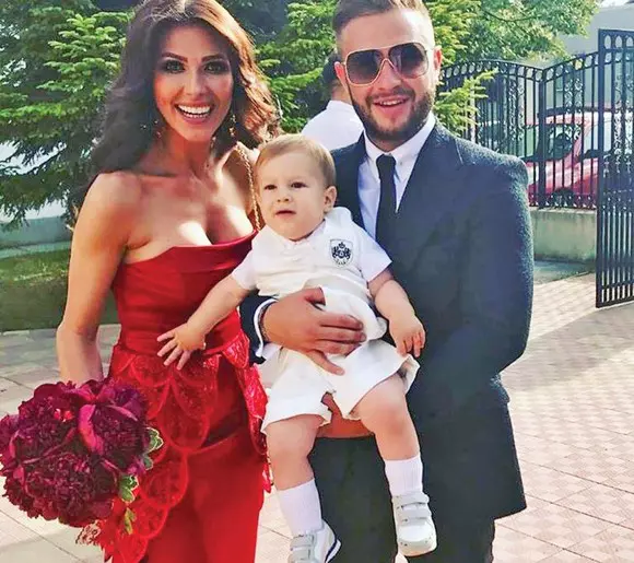 14-vedete-3-col-vandici-bun