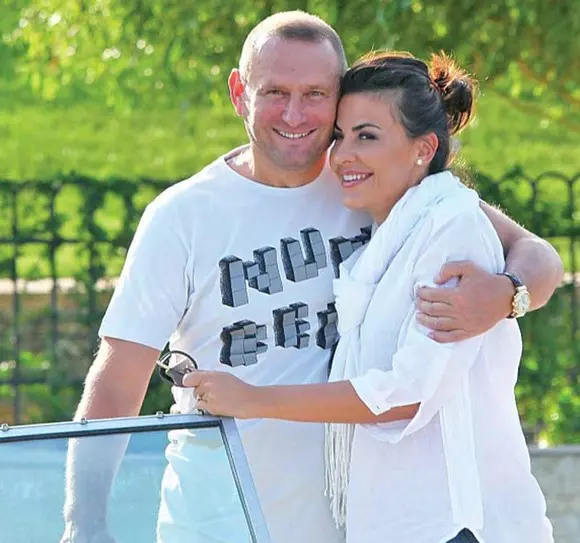 viorel-si-adina-au-devenit-parinti