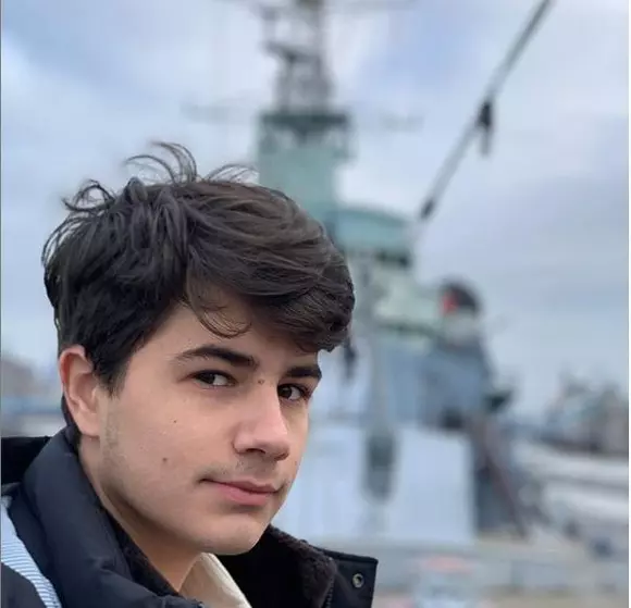 lucian-mandruta-baiat1