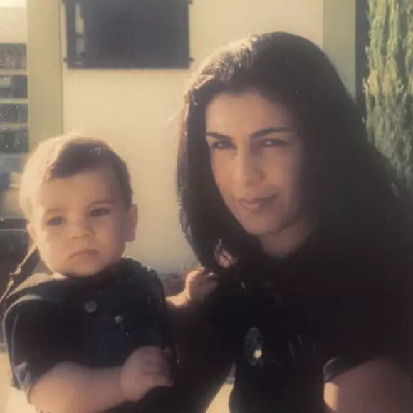 Karim şi mama lui, Sophie Ayad