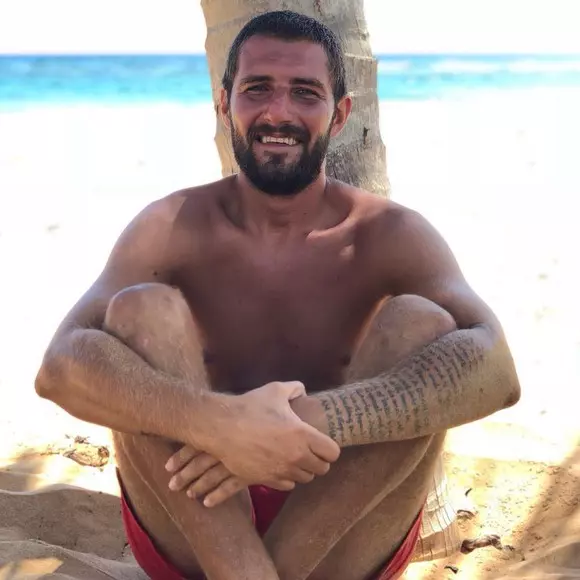 MV5BMDZjNWJhODYtOWJjNS00Y2M2LTg3NTktZDE4MjViMmZhN2E4XkEyXkFqcGdeQXVyMzQ3Nzk5MTU@._V1_