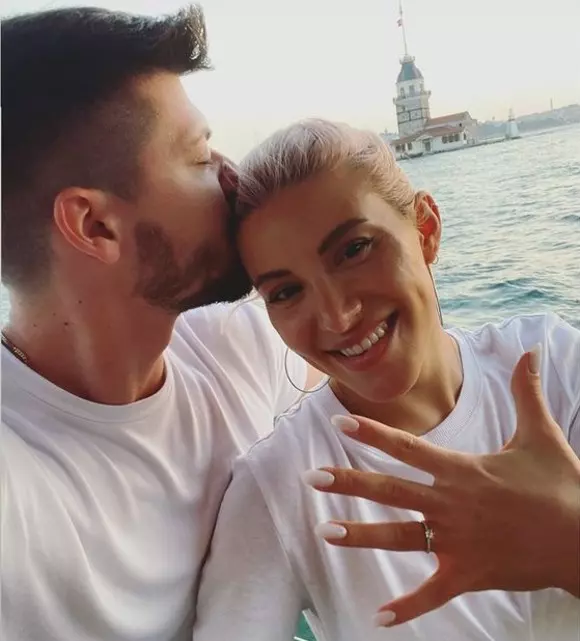 nicoleta-nuca-s-a-logodit-10