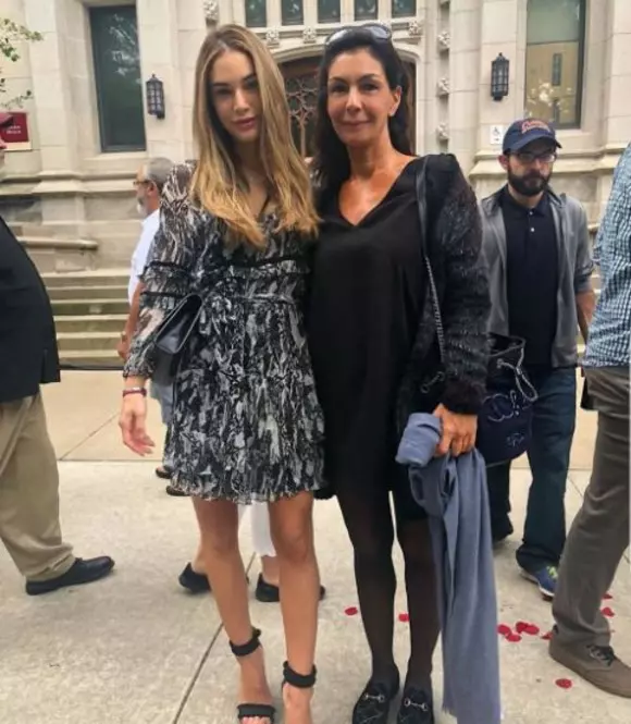 Sophie Ayad, alături de Ioana, fiica ei și a lui Ion Țiriac.