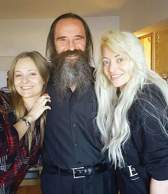 12-13-vedezxczxte-tata