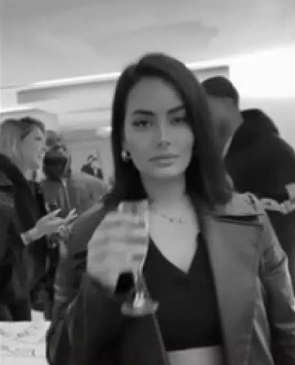 Cine-este-Tania-Alexandra.-L-a-cucerit-pe-Kanye-West-2